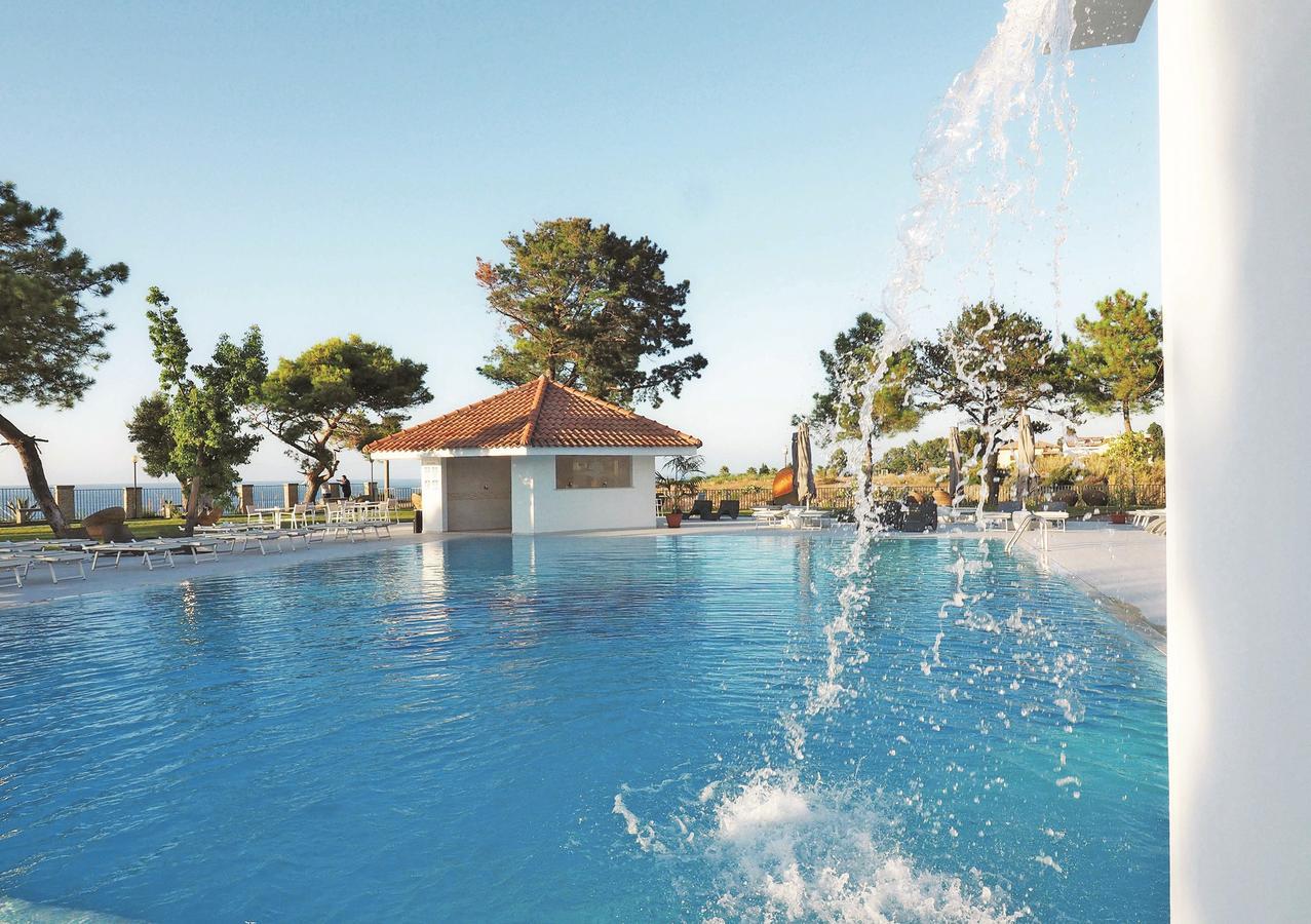 Готель Tui Blue Tropea Санта-Доменіка Екстер'єр фото