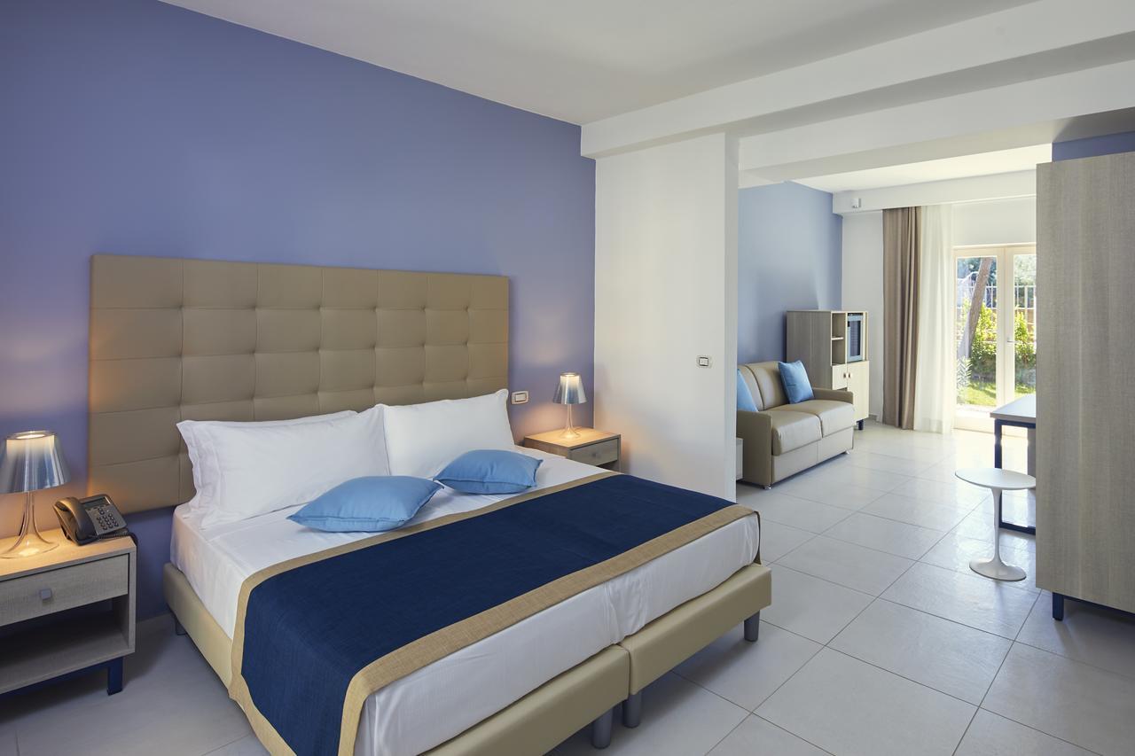 Готель Tui Blue Tropea Санта-Доменіка Екстер'єр фото